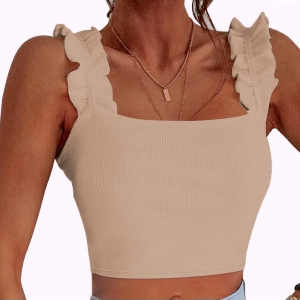 Akakaa NWT crop ruffle tank top size medium color, tan camel